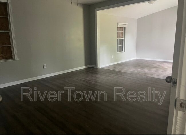 property at 1423 Abernathy Rd