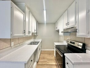 515 S Bois D Arc Ave in Tyler, TX - Building Photo - Building Photo