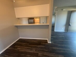 217 Pine Meadow Dr in Kennedale, TX - Building Photo - Building Photo