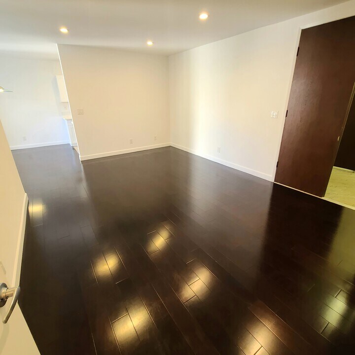 843 4th St in Santa Monica, CA - Building Photo