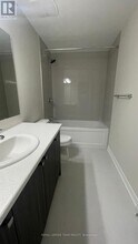 914 Lillian Freiman Private in Ottawa, ON - Building Photo - Building Photo
