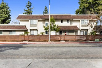 2222 Bear Valley in Escondido, CA - Building Photo - Building Photo