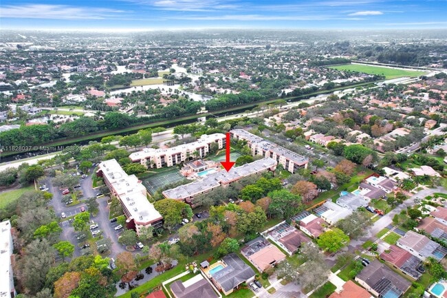 10501 W Broward Blvd in Fort Lauderdale, FL - Building Photo - Building Photo