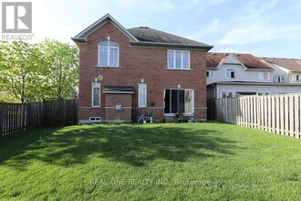 29 Duckfield Crescent in Ajax, ON - Building Photo - Building Photo