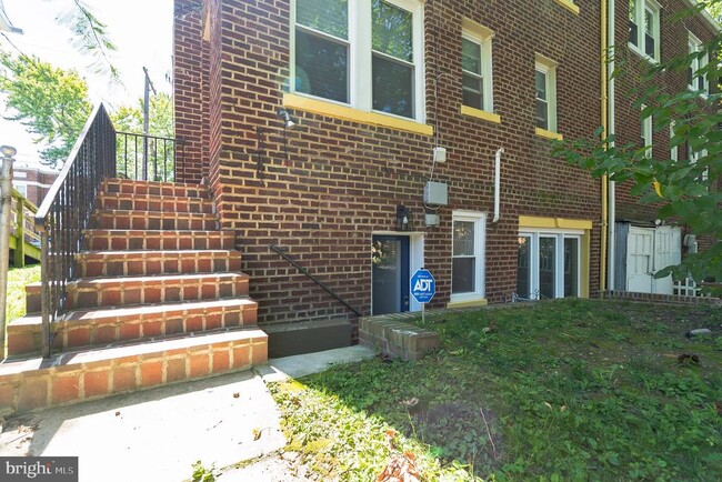 705 Quackenbos St NW in Washington, DC - Building Photo - Building Photo