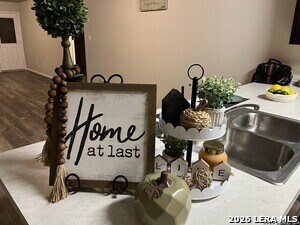 8507 Amistad Cove in Converse, TX - Building Photo - Building Photo