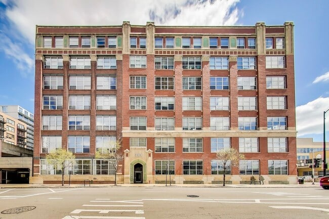 property at 333 S Desplaines St