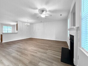 4417 Log Cabin Dr in Raleigh, NC - Building Photo - Building Photo