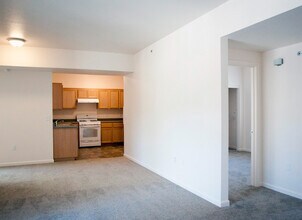 The Aspens at South Lake in South Lake Tahoe, CA - Building Photo - Building Photo