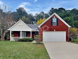2710 Meadow Gate Way in Loganville, GA - Building Photo