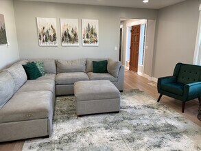 9185 S Quail Hollow Dr in Sandy, UT - Foto de edificio - Building Photo
