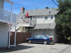 30 Eastern Ave in Pasadena, CA - Foto de edificio - Building Photo