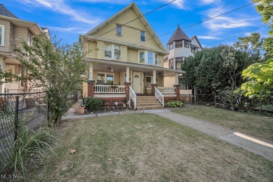 1457 W 114th St in Cleveland, OH - Building Photo
