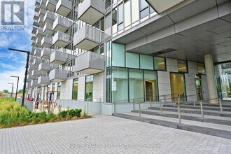 38 Monte Kwinter Ct in Toronto, ON - Building Photo - Building Photo