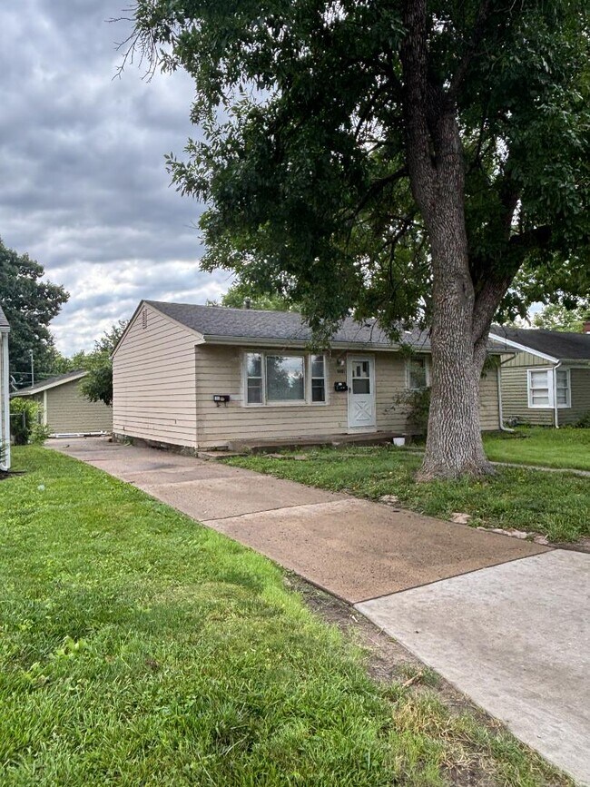 property at 1816 Arkansas St
