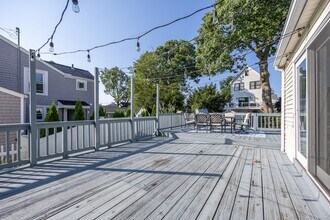 28 Brookdale Ave in Milford, CT - Building Photo - Building Photo