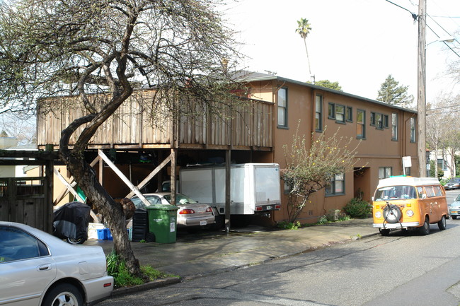 1626-28 Hopkins St in Berkeley, CA - Building Photo - Building Photo