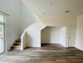 506 N Mangum St, Unit Light-filled loft #206 in Durham, NC - Building Photo - Building Photo