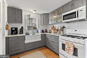 131 E Union St in West Chester, PA - Building Photo - Building Photo