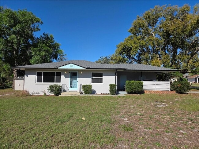 property at 915 Norman Dr