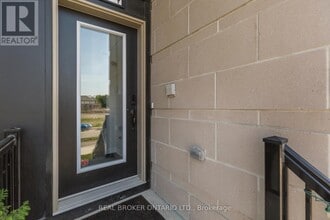 1434 Hemlock Rd in Ottawa, ON - Building Photo - Building Photo