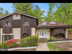 9817 Inglemere Dr in Bethesda, MD - Building Photo - Building Photo