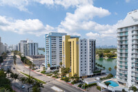 La Rive Gauche Condominiums in Miami Beach, FL - Foto de edificio - Building Photo