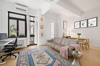 242 S 1st St in Brooklyn, NY - Building Photo - Building Photo