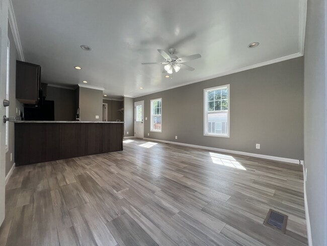 property at 71 W Sourwood Dr