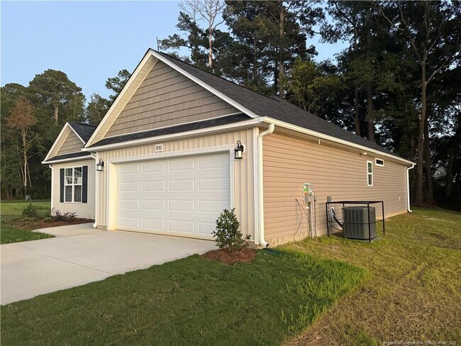 1930 Bulldog Ln in Hope Mills, NC - Building Photo - Building Photo