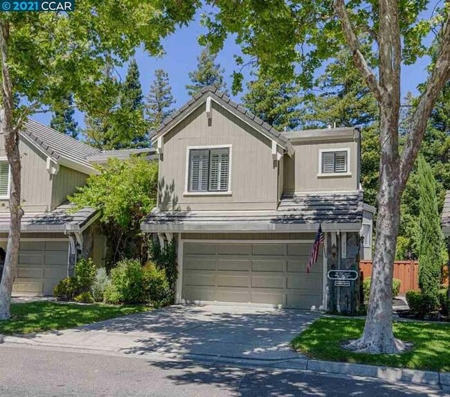 property at 3666 Silver Oak Pl