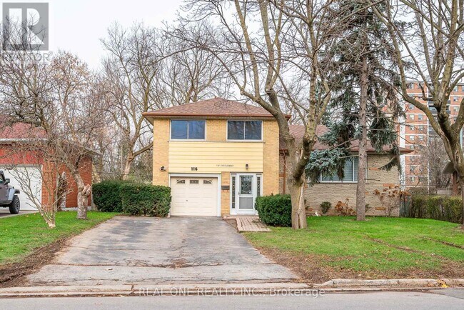 116 Castlegrove Blvd in Toronto, ON - Building Photo - Building Photo