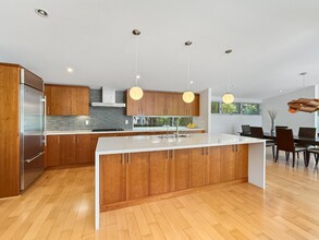 490 Patrick Way in Los Altos, CA - Building Photo - Building Photo