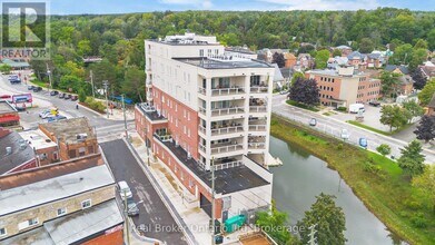 80 9th St E in Owen Sound, ON - Building Photo - Building Photo