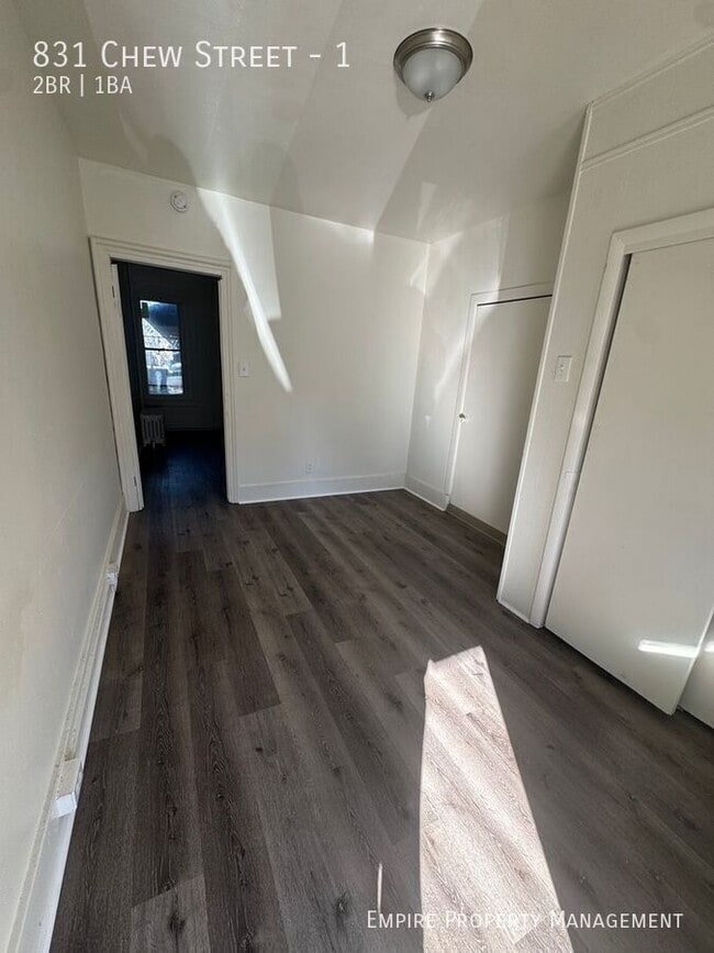 831 W Chew St in Allentown, PA - Foto de edificio - Building Photo