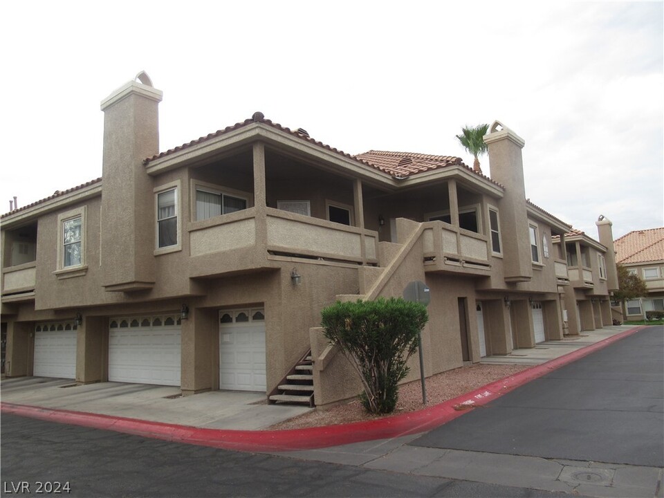 5125 W Reno Ave in Las Vegas, NV - Foto de edificio