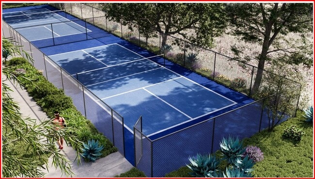 property at 14384 Savannah Ct