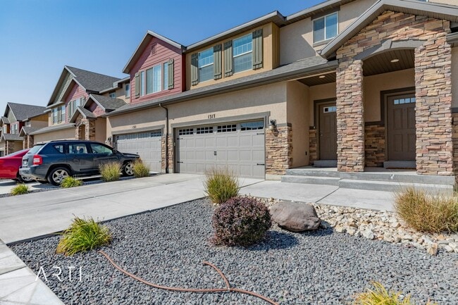 property at 1317 SilverCrest Dr