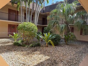 11289 SW 88th St in Miami, FL - Building Photo - Building Photo