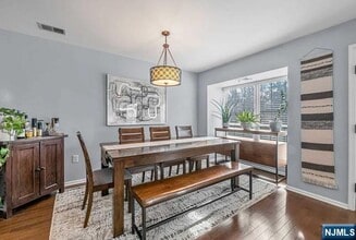 1099 Coventry Way in Mahwah, NJ - Building Photo - Building Photo