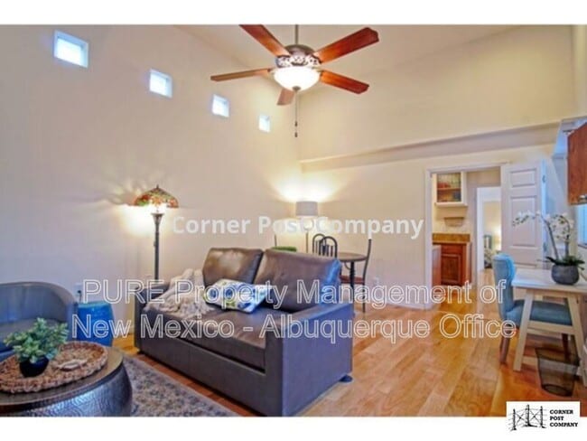 404 Dartmouth Dr SE in Albuquerque, NM - Building Photo - Building Photo