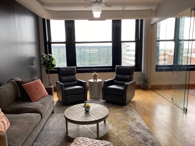 2077 E 4th St, Unit 6E in Cleveland, OH - Foto de edificio - Building Photo