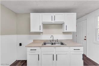 4428 E 142nd St in Cleveland, OH - Building Photo - Building Photo