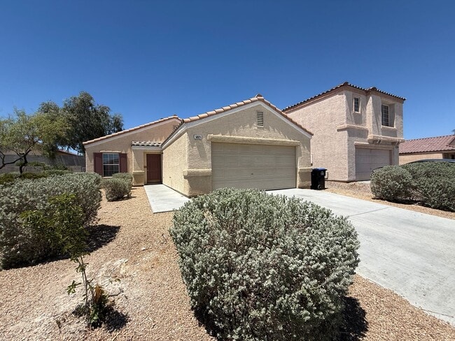 property at 5921 Forest Creek Rd