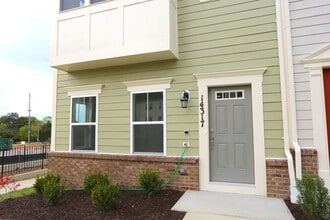 14317 Summit View Ln in Rockville, MD - Building Photo - Building Photo