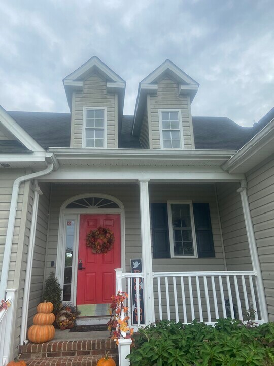 134 Cottonwood Dr in Hertford, NC - Building Photo