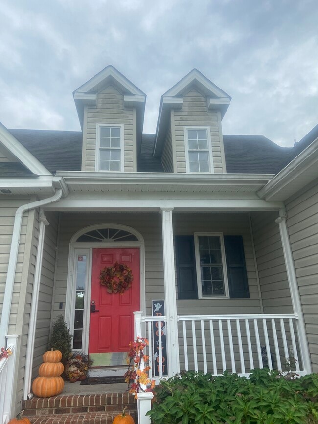 property at 134 Cottonwood Dr