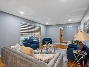 4119 Mischire Dr in Houston, TX - Building Photo - Building Photo