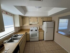 27671 Arroyal Rd in Bonita Springs, FL - Building Photo - Building Photo