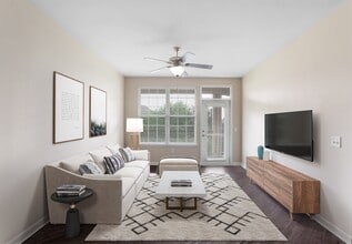 Cantare at Indian Lake Village in Hendersonville, TN - Foto de edificio - Building Photo